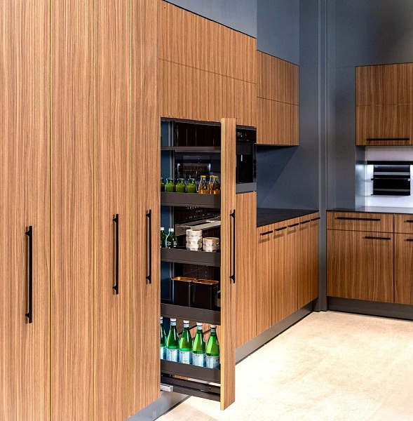 КОМПЛЕКТ ЧВ, Диспенса 90° 150 мм, H 1200-1600, Арена ПЬЮР, 4 полки, цвет АНТРАЦИТ Kessebohmer | официальный магазин